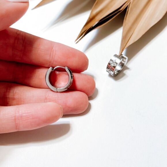 Floral silver hoop earrings S274 - Picture 3 of 3